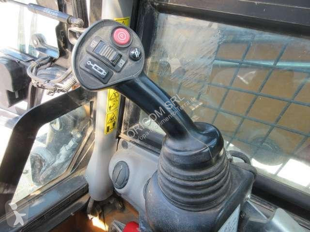 Nakladač Case SR270