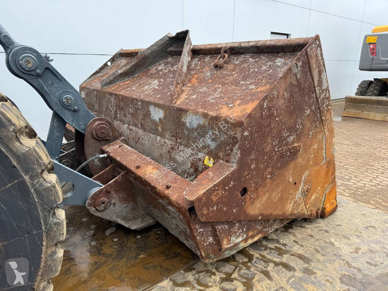 مُحمّلة Volvo L150H - High-tip Bucket / Backup...
