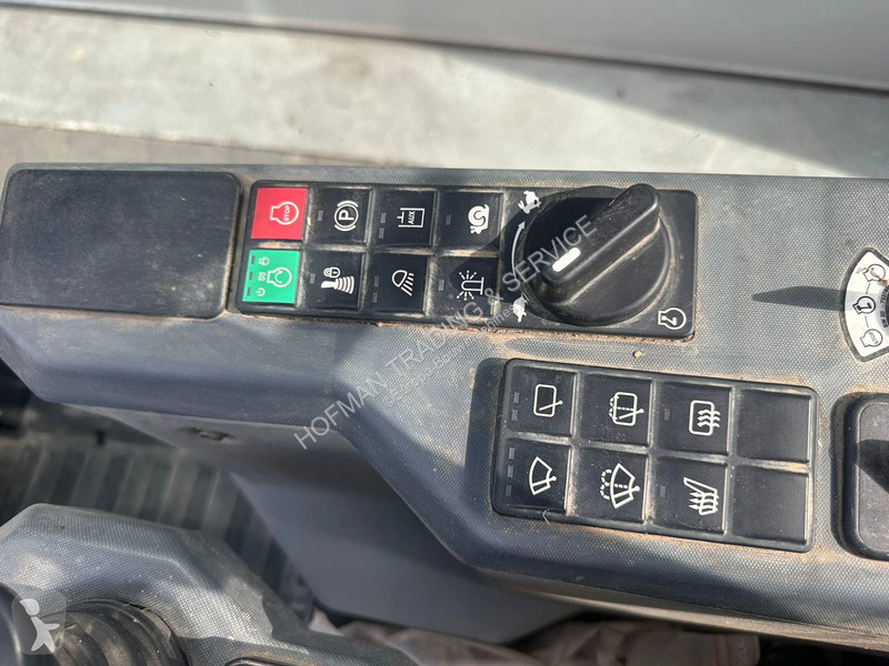 مُحمّلة Bobcat L75