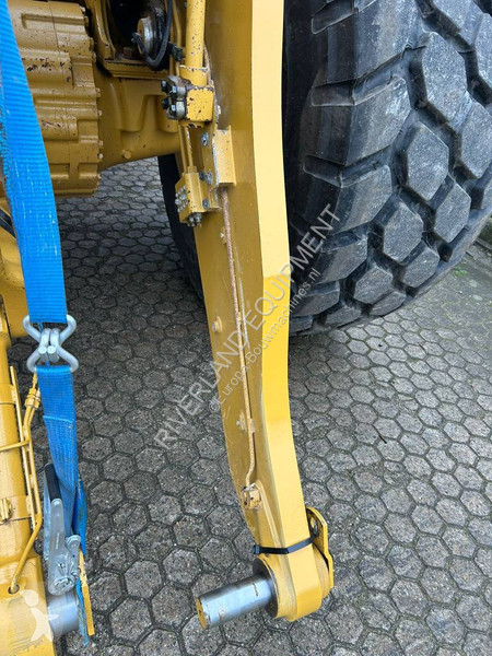 مُحمّلة Caterpillar GC wheel loader Demo 650 hours