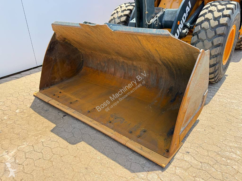 مُحمّلة Hyundai HL940A - Weight System /...