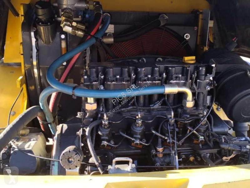 Фронтальный погрузчик New Holland TC