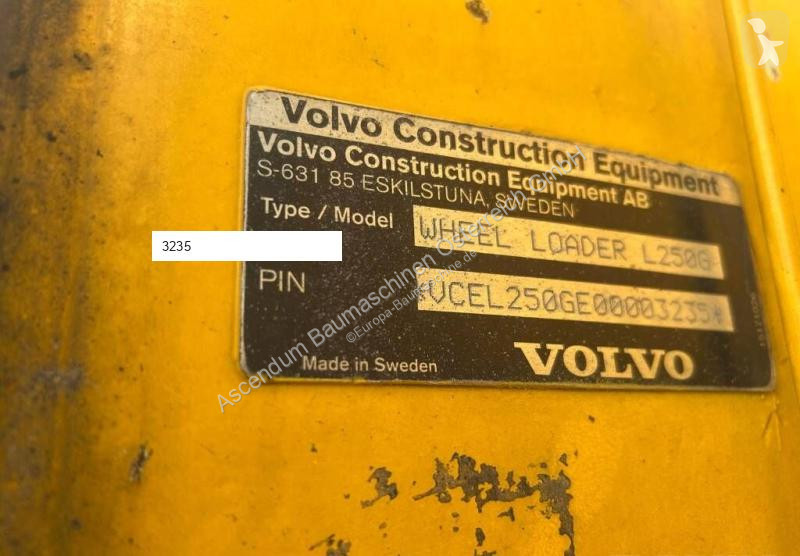 Фронтальный погрузчик Volvo