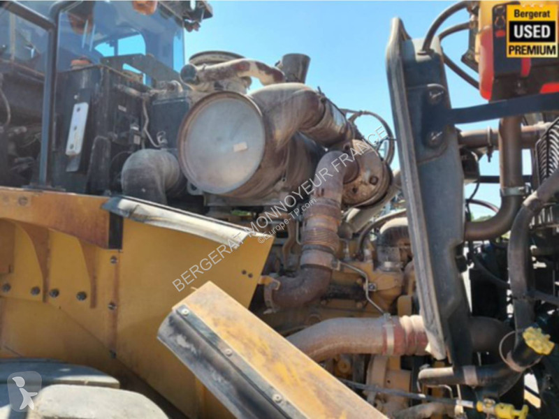 Nakladač Caterpillar 972 XE