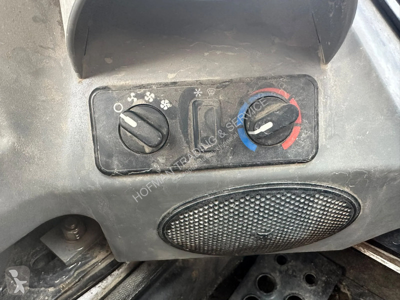 مُحمّلة Bobcat T590 | Joystick | HF