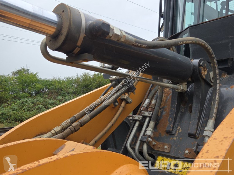 Case 621G loader