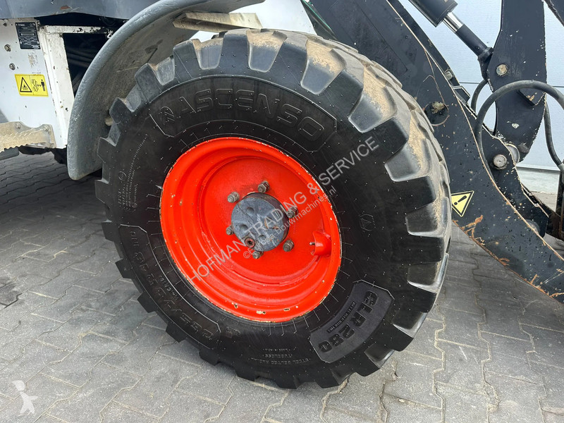 Nakladač Bobcat D