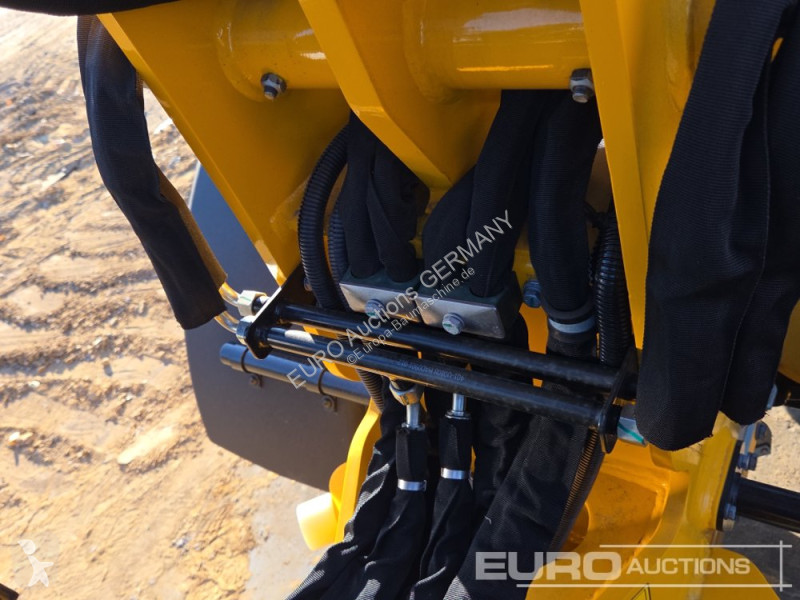 Nakladač JCB 403