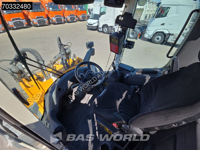 Pala cargadora Liebherr L542