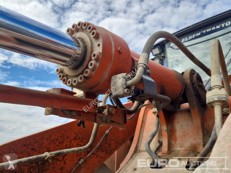 Chargeuse Hitachi 6