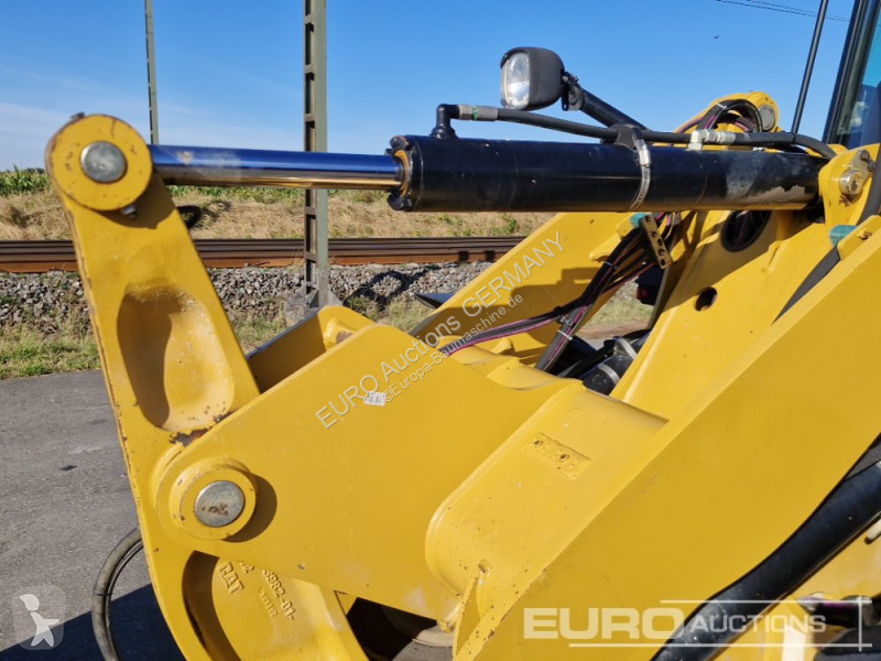 Chargeuse Caterpillar 908M