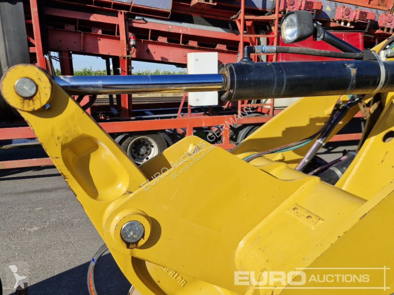 Chargeuse Caterpillar 908M