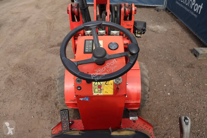 Chargeuse Macks 227
