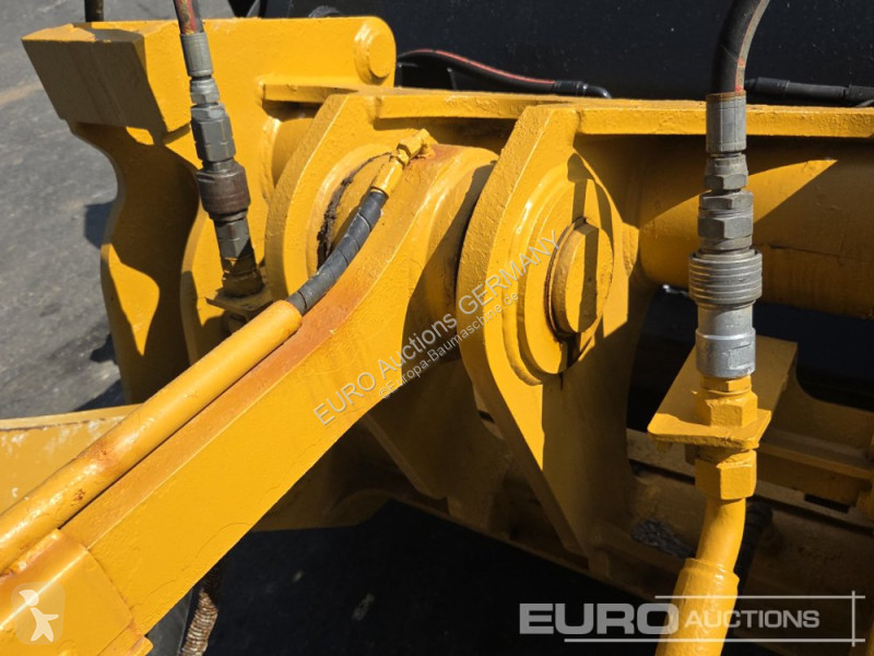 Товарач Caterpillar