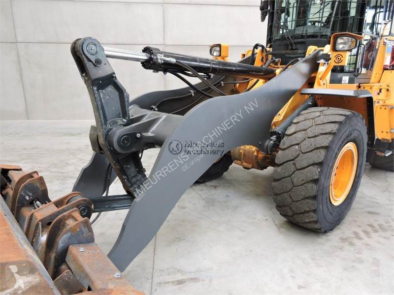 Shovel Hyundai HL955A