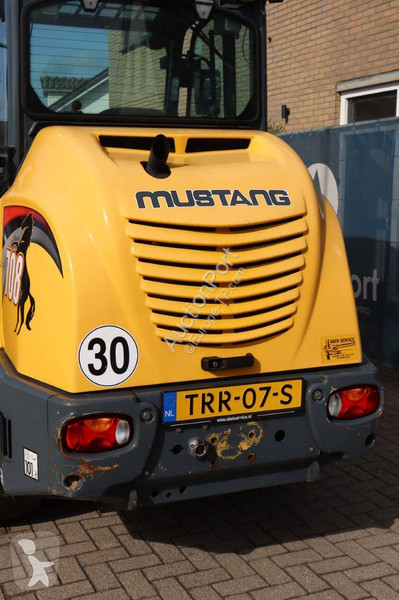 Навантажувач Mustang AL 708