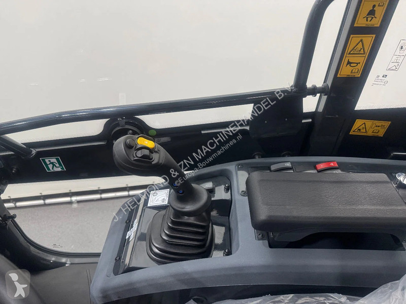 Навантажувач Komatsu WA80M-8E0 NIEUW