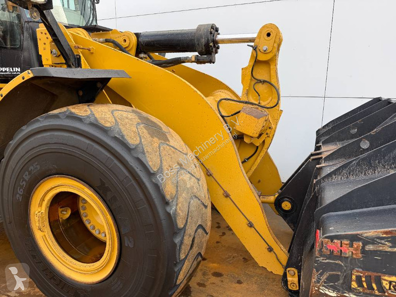 Pá carregadora Caterpillar - Automatic Greasing...