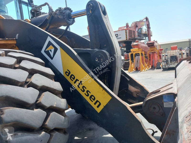 مُحمّلة Volvo L350H (EXW - Abu Dhabi)