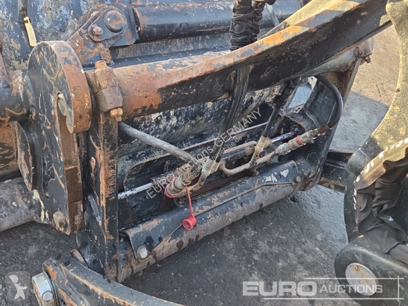 Incarcator JCB 409