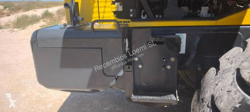 Pá carregadora Komatsu WA200-8