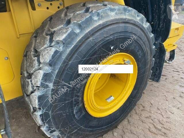 Chargeuse John Deere 744 P SW, 3. Kreis, MIETE...