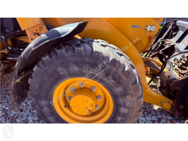 مُحمّلة Caterpillar 906M