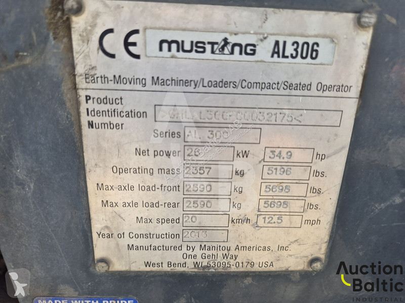 Chargeuse Mustang AL 306