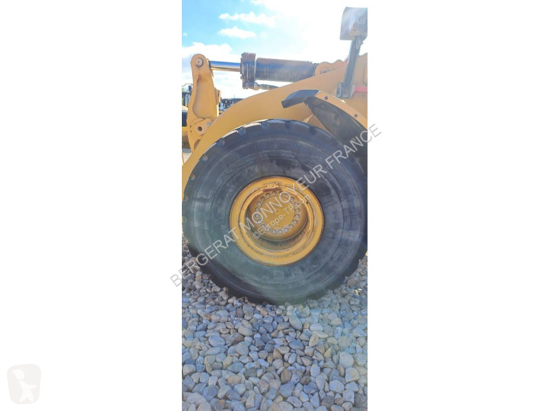 مُحمّلة Caterpillar 972M XE