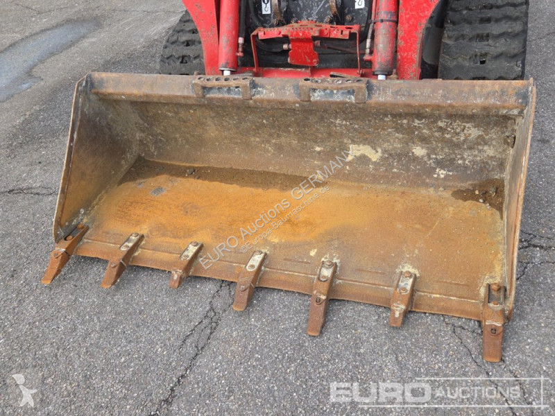 Товарач Bobcat T590