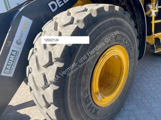 Pala cargadora John Deere 744 P MIETE / RENTAL...