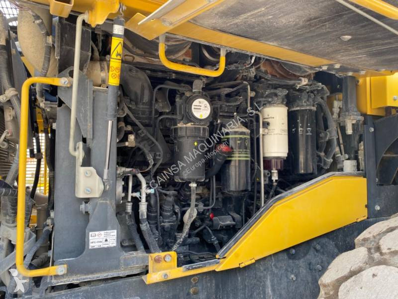 Lastare Komatsu WA470-8