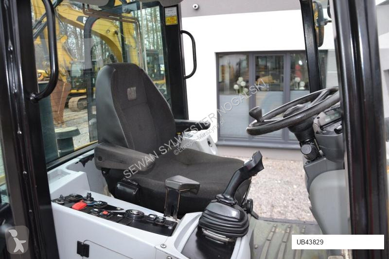 Pá carregadora Caterpillar H2