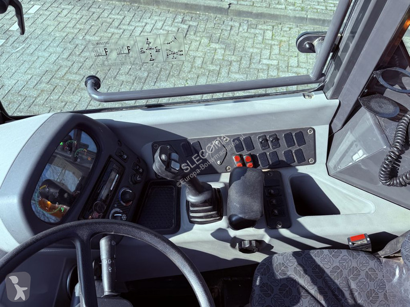 Incarcator New Holland TC Wiellader