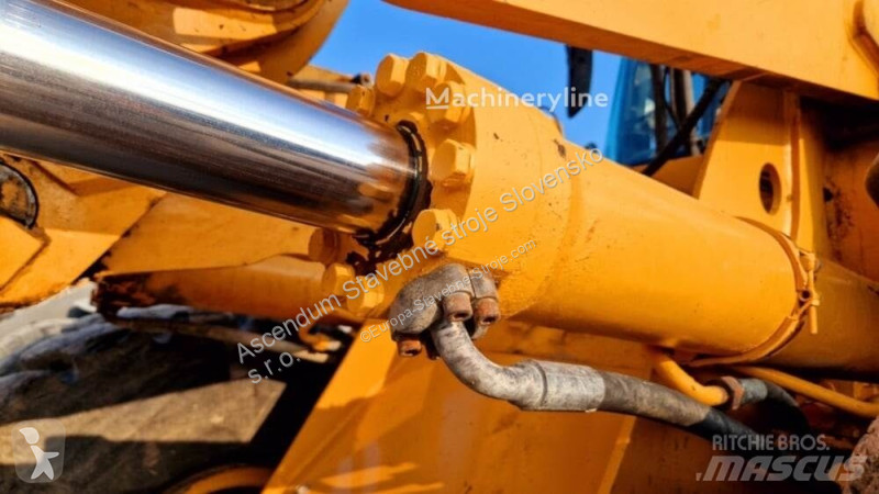 Pala cargadora Liebherr 556