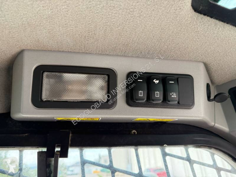 Pala cargadora Caterpillar 299D3 XE