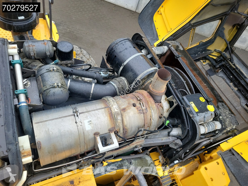 Nakladač Volvo L250 CDC