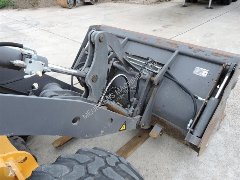 Shovel Volvo L25F + FORK