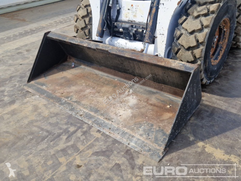 Shovel Bobcat S740