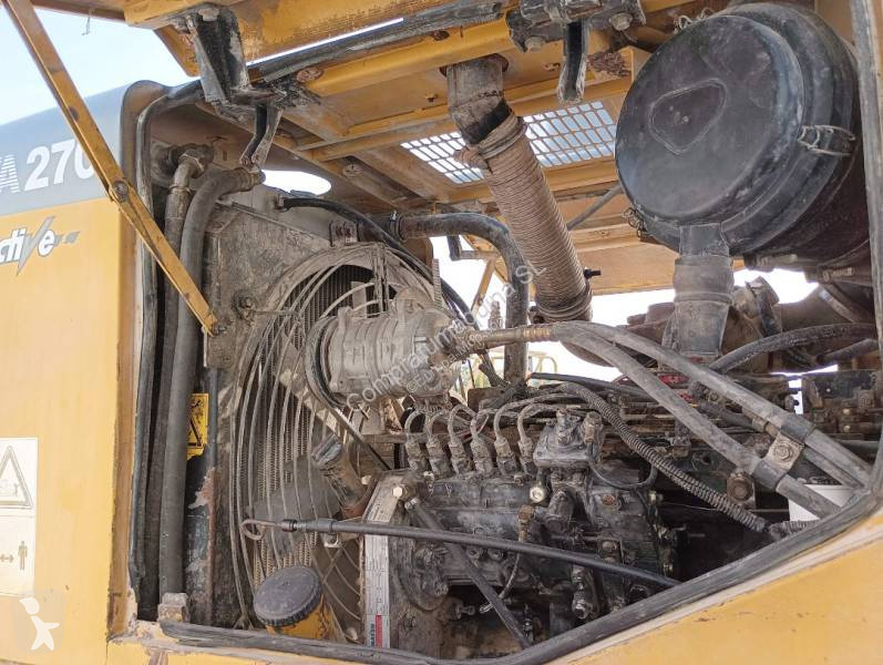 Pala Komatsu WA270