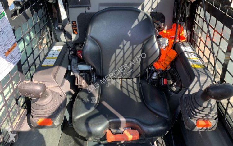 Shovel Bobcat chargeuse compacte sur chenilles...