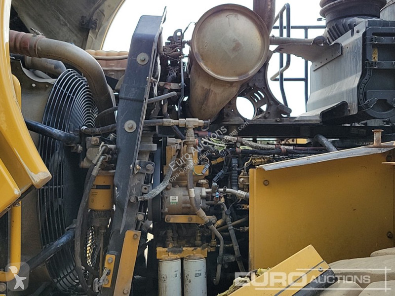 Shovel Caterpillar