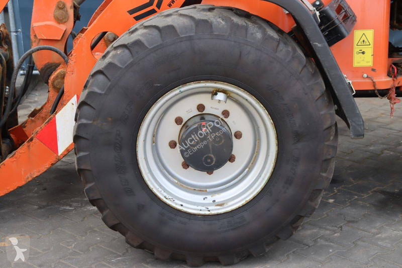Pala cargadora Schaeff L100