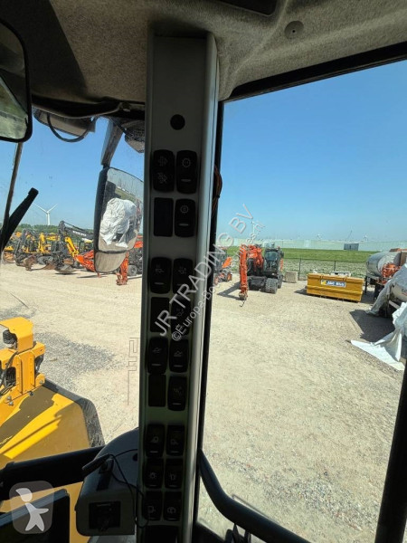 Shovel Volvo L 220 H (CDC+ Co pilot)