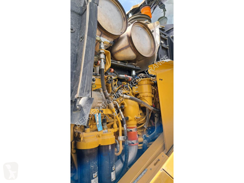 Nakladač Caterpillar 972M XE