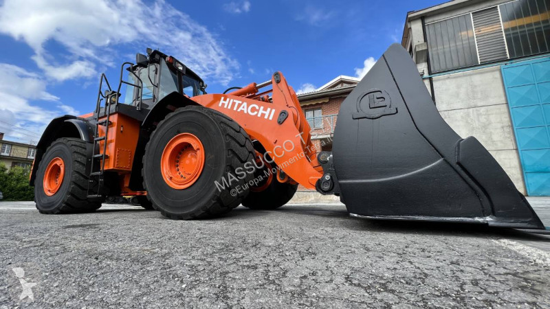 Ładowarka Hitachi 6