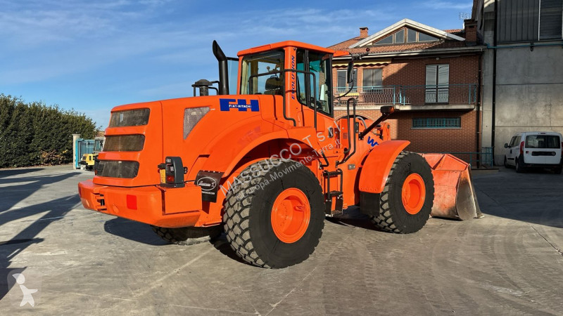 Фронтальный погрузчик Fiat-Hitachi