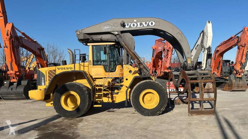 Nakladač Volvo HL