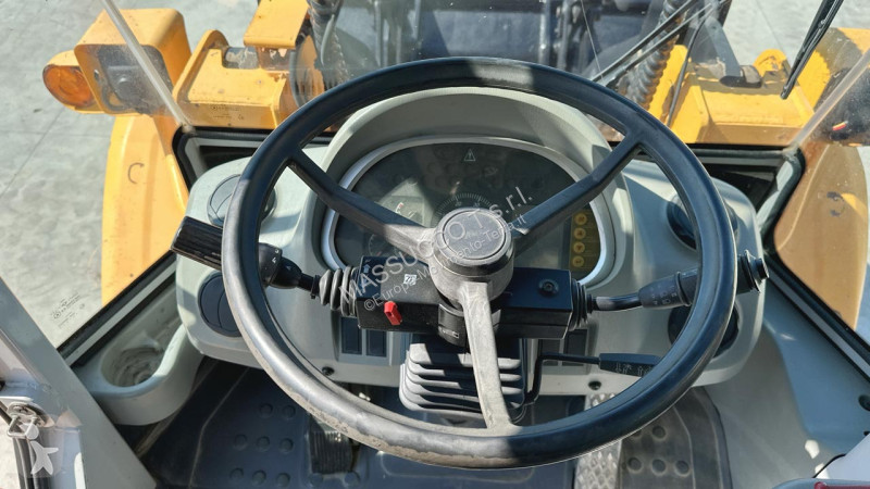 Nakladač Hyundai HL730TM-7 4x4