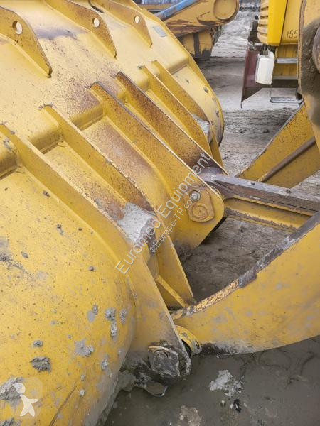 Nakladač Komatsu 7